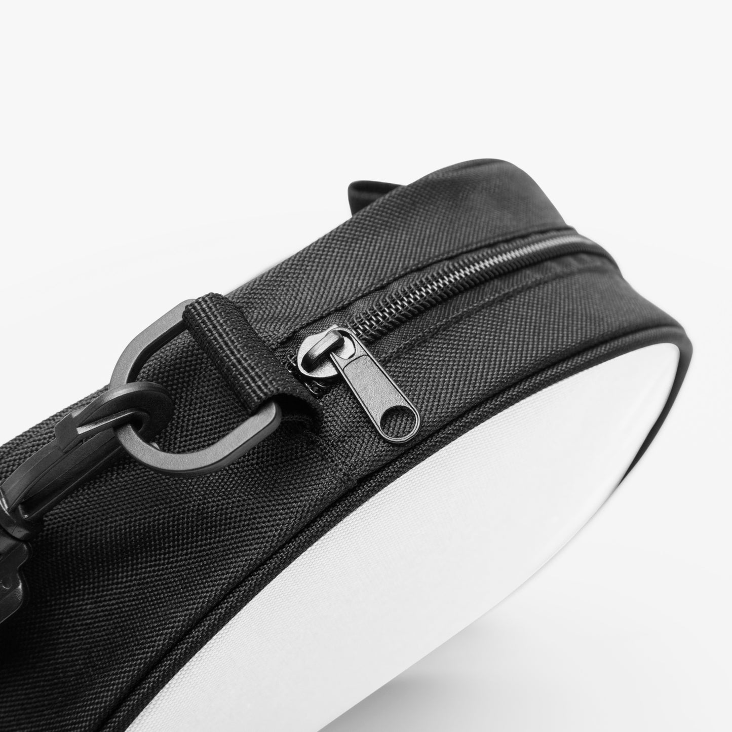 4 Kingz publishers Round Satchel Bag